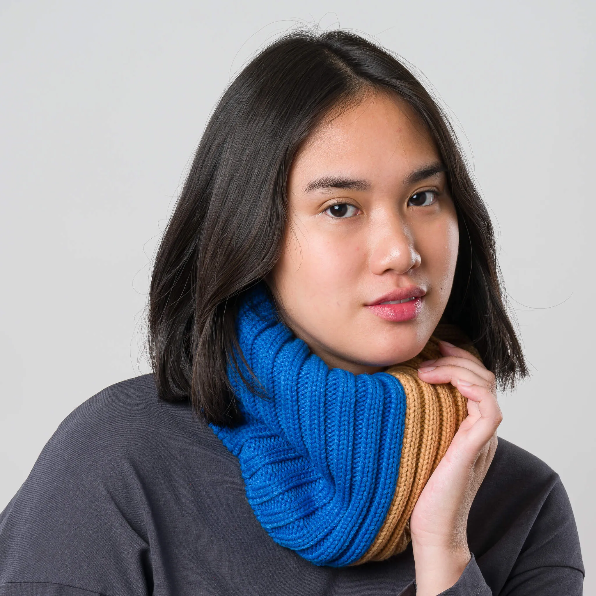 Chunky Colorblock Knit Snood