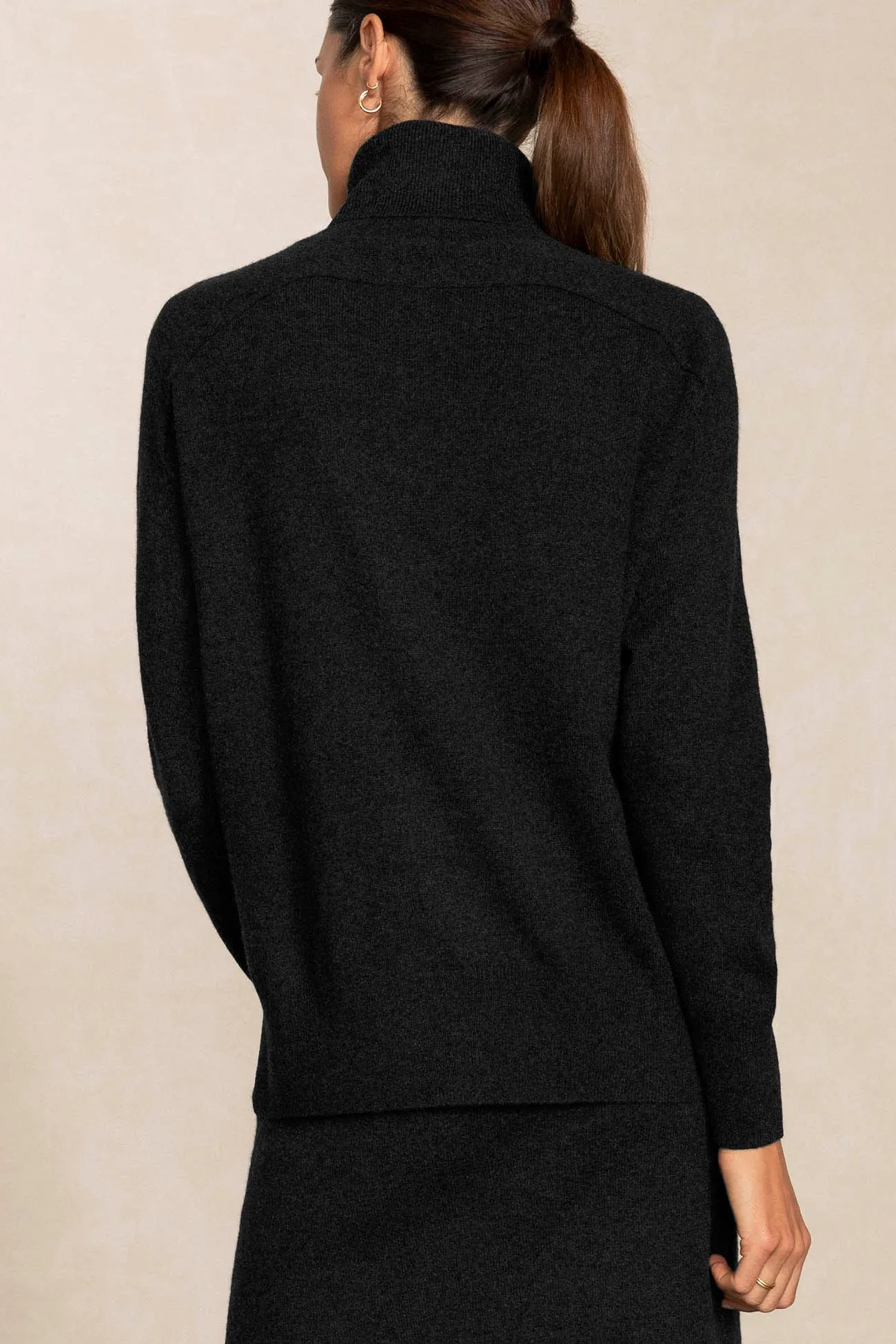 CYNDA CASHMERE TURTLENECK SWEATER