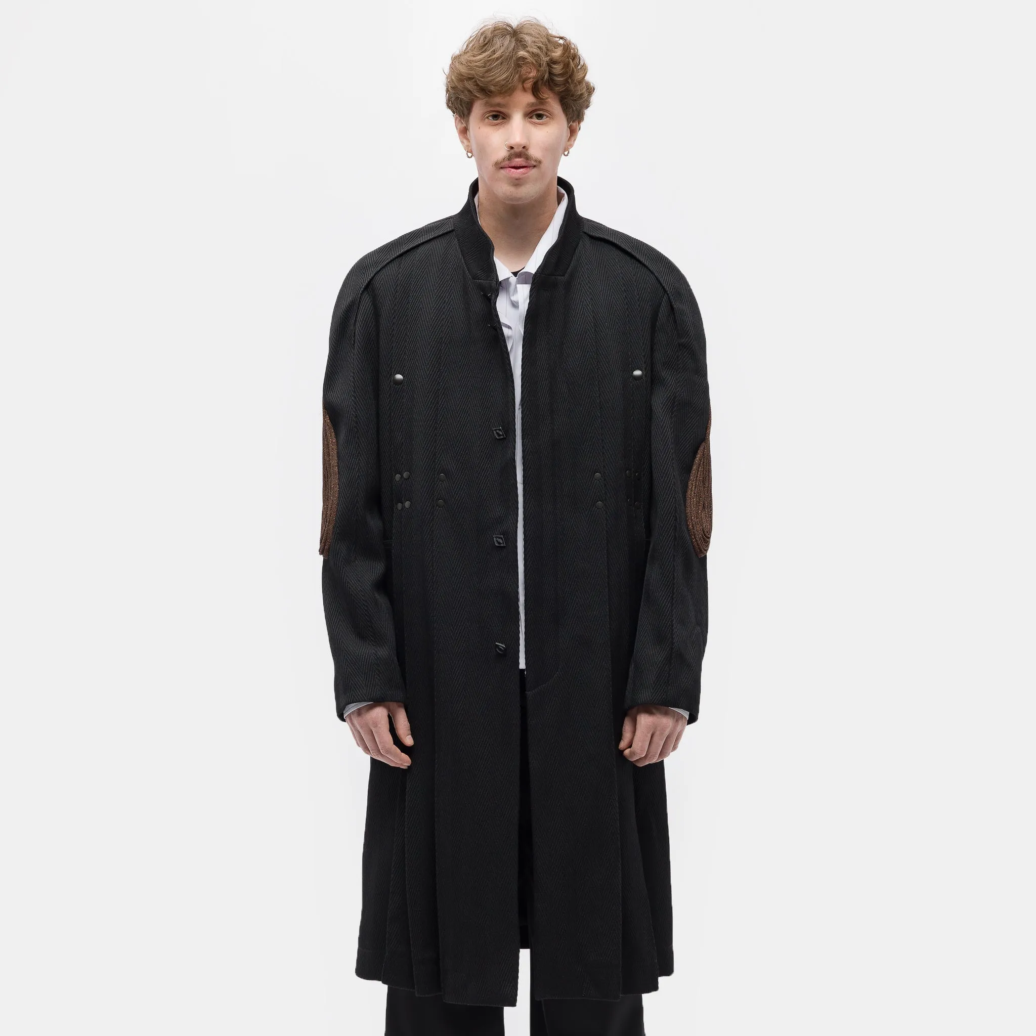 Deultum Pleated Coat in Black/Brown