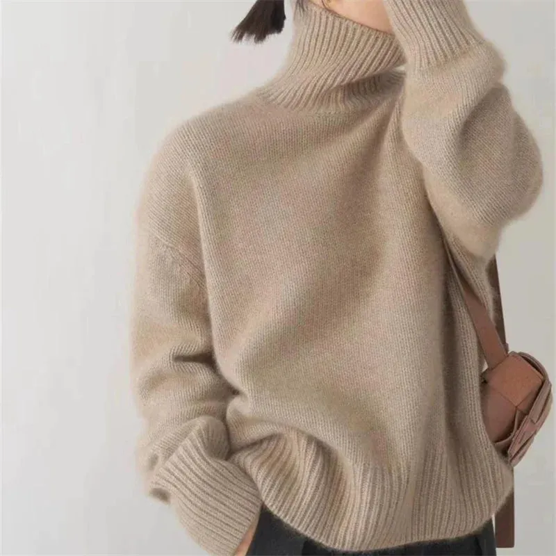 Minx - Women's Turtleneck Sweater